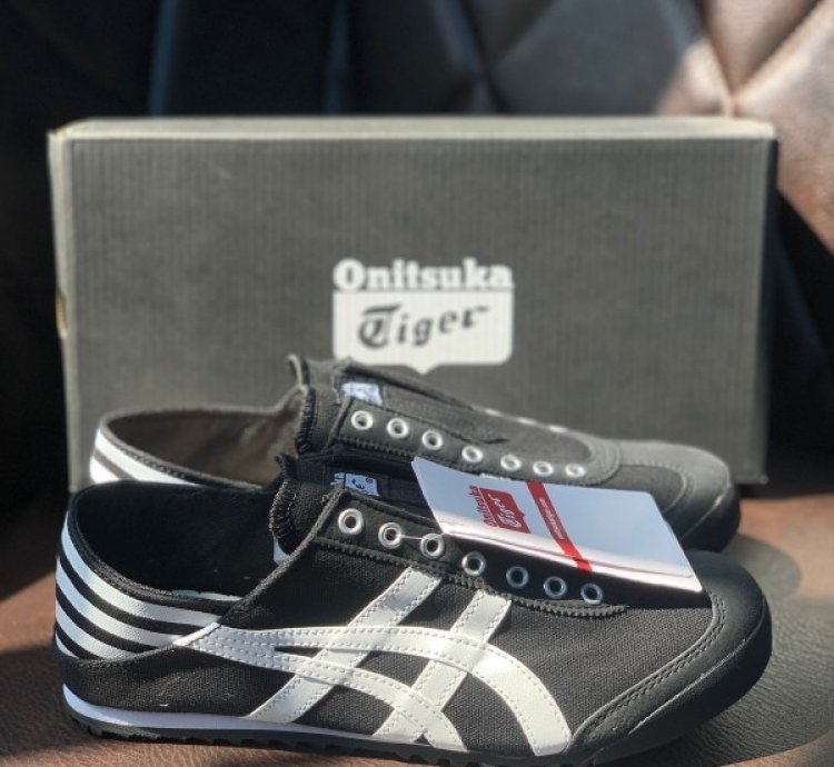 Onitsuk A Tiger Party Black White Slipons