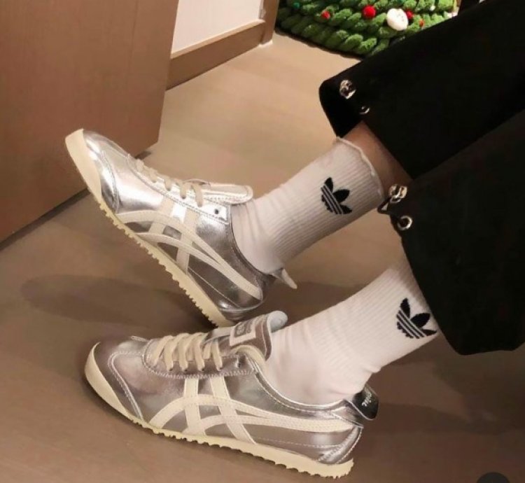 Onitsuk A Tiger Silver Sneakers