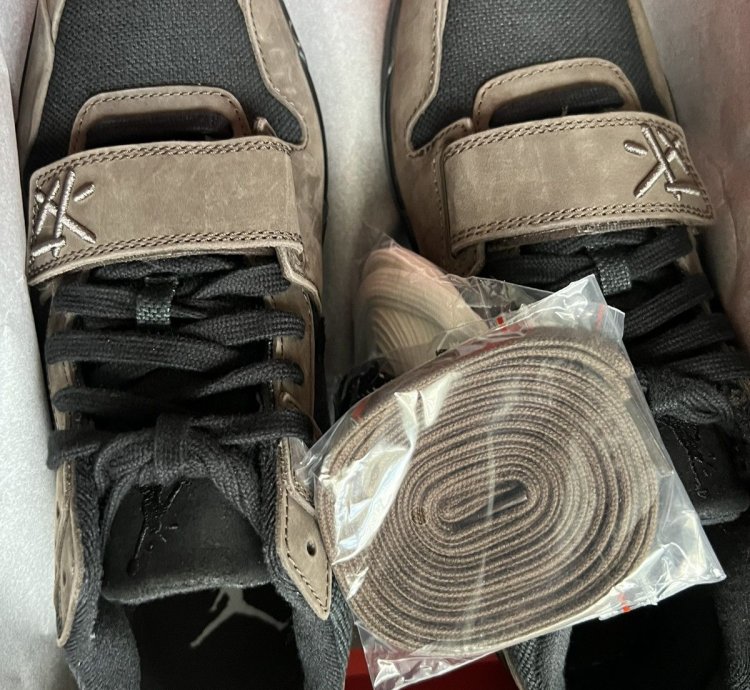 Travis Scott Jumpman Mocha