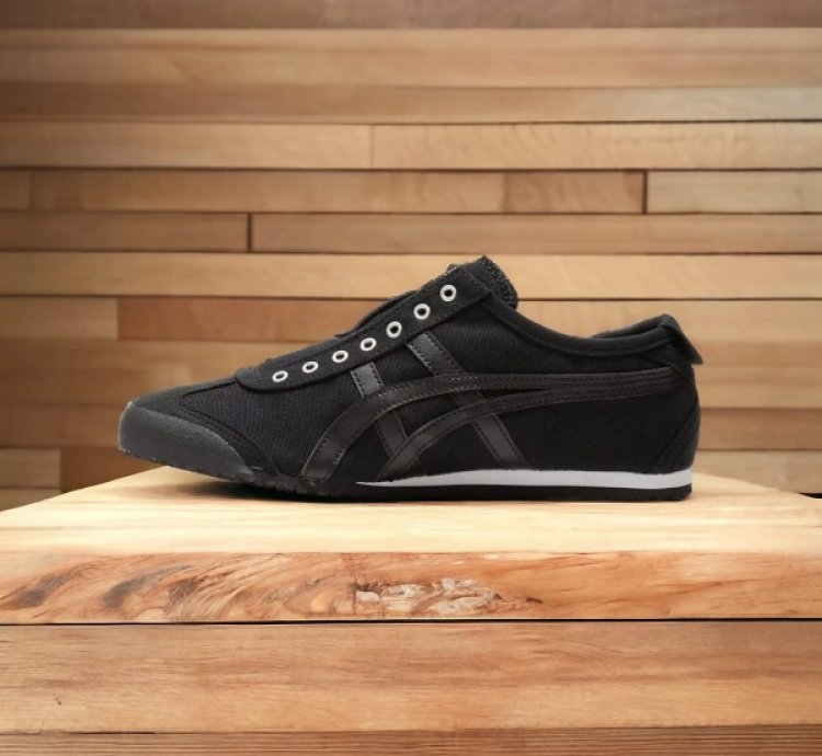 Onitsuka Tiger Full Black Slipons