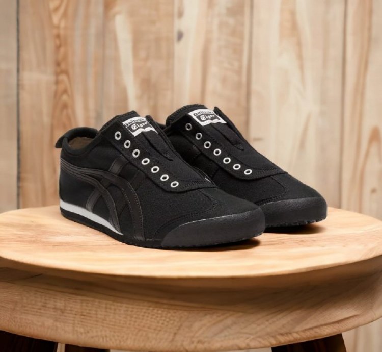Onitsuka Tiger Full Black Slipons