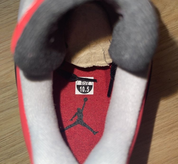 Dead Stock 2013 Retro 4s