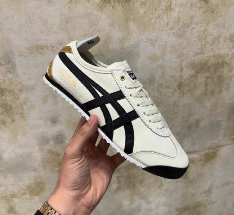 Onitsuka Tiger Maxico Black Gold Sneakers