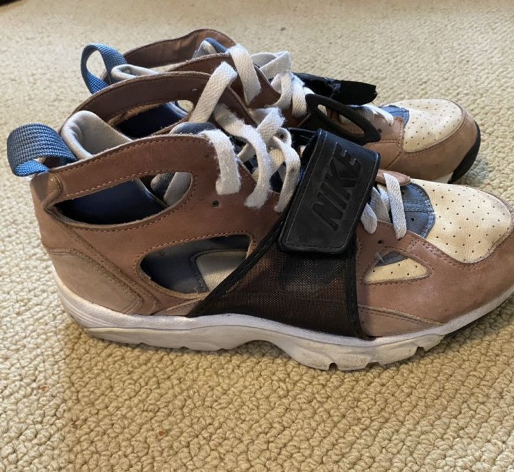 Vintage Air Trainer Huarache Escape