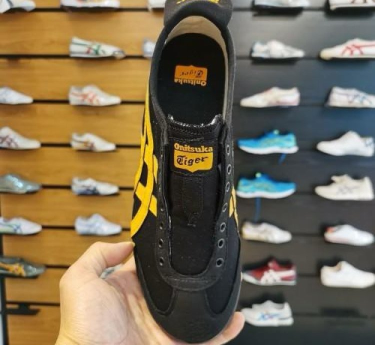 Onitsuka Tiger Mexico 66 Black Yellow Slipons