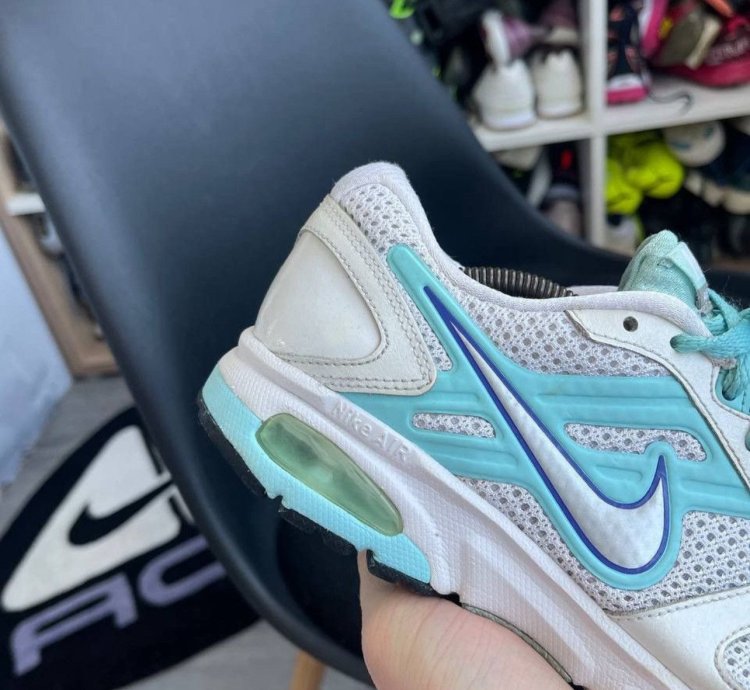 Vintage Blue Rare 90s Nike Air Max Low Top Sneakers