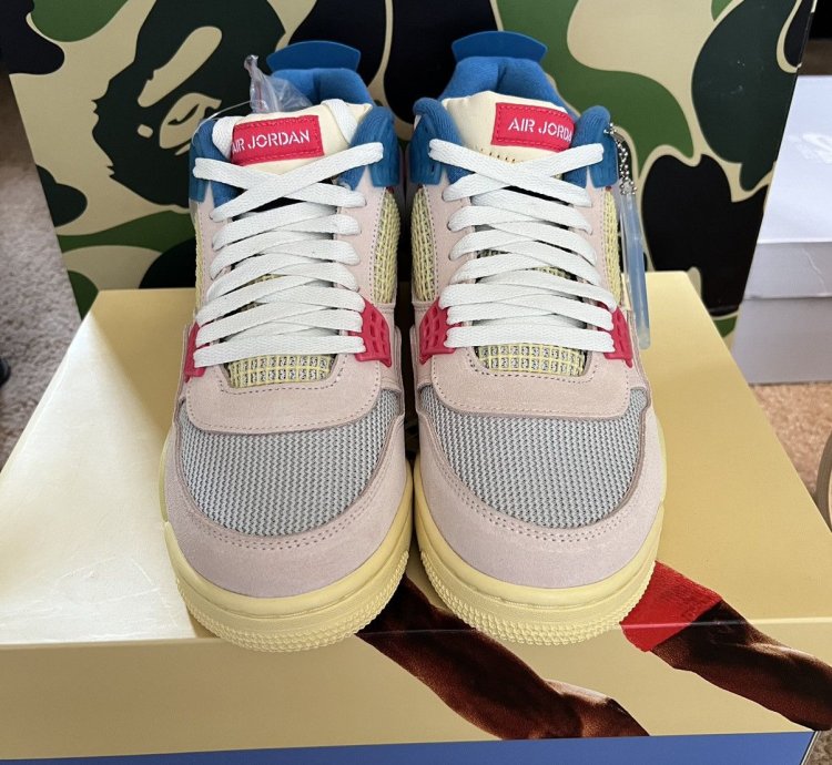 Ds Union Jordan 4 Guava Ice