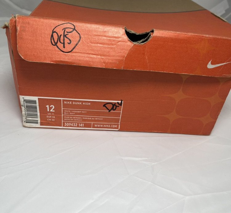 Vintage New Defects Size 12 2004 Nike Dunk High Villanova