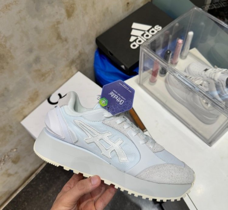 Onitsuka Tiger Moage Co Sneaker