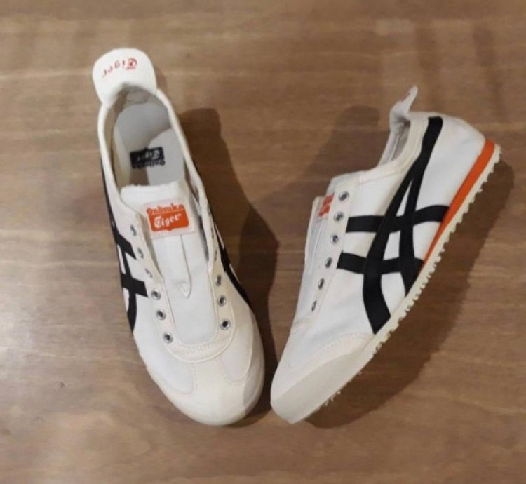 Onitsuka Tiger Slip On Black Orange Slipon
