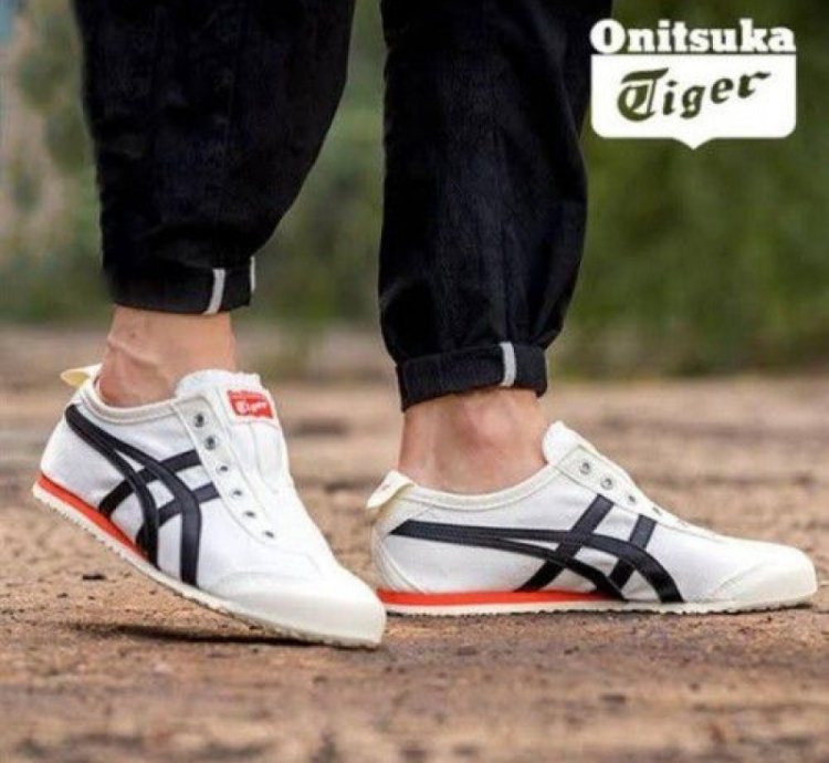 Onitsuka Tiger Slip On Black Orange Slipon