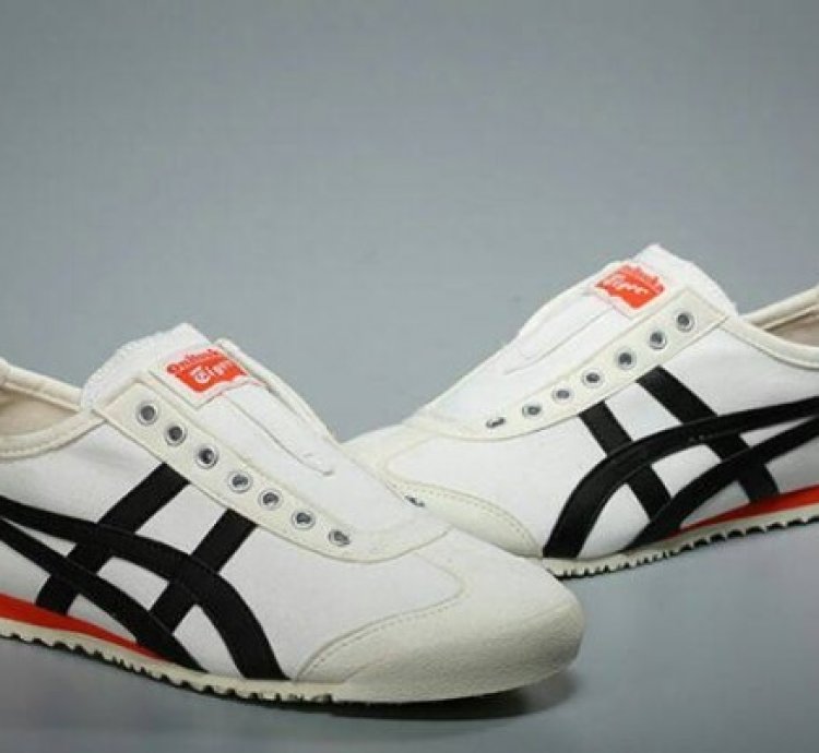Onitsuka Tiger Slip On Black Orange Slipon
