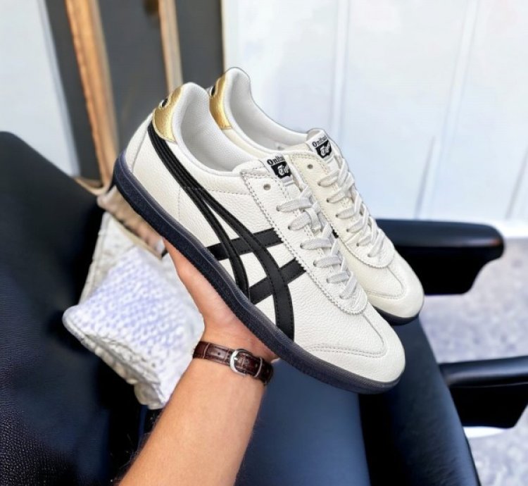 Onitsuka Tiger Tokuten Black White Sneakers