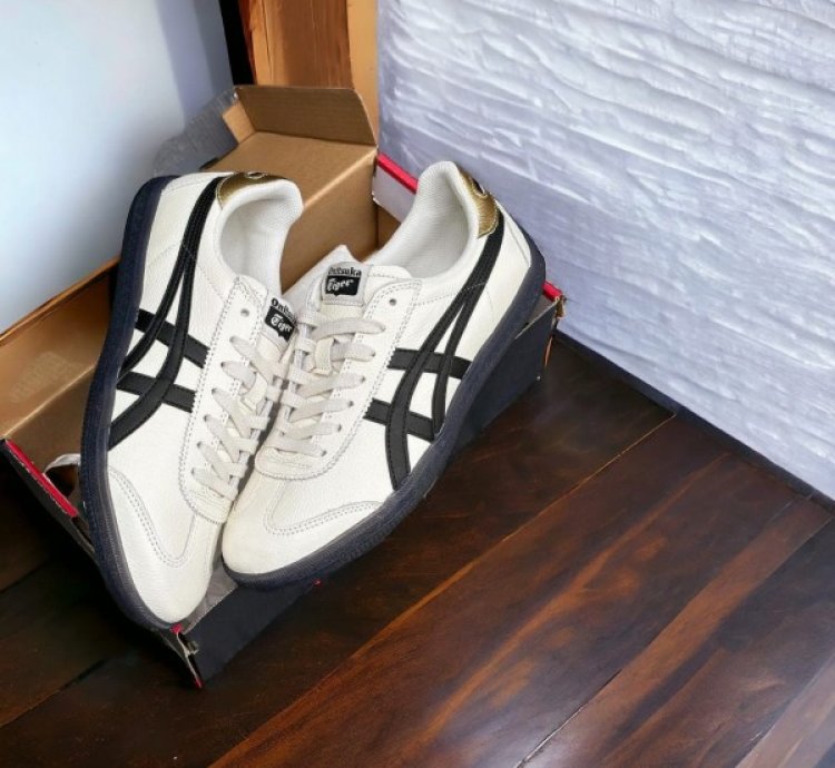 Onitsuka Tiger Tokuten Black White Sneakers