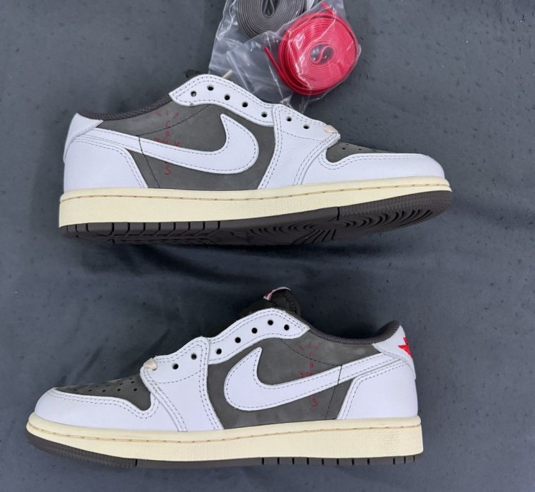 Jordan 1 Low Travis Scott Reverse Mocha