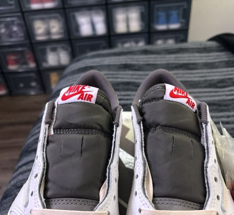 Jordan 1 Low Travis Scott Reverse Mocha