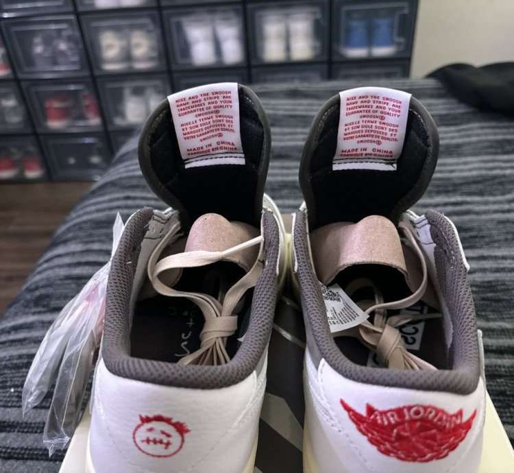 Jordan 1 Low Travis Scott Reverse Mocha