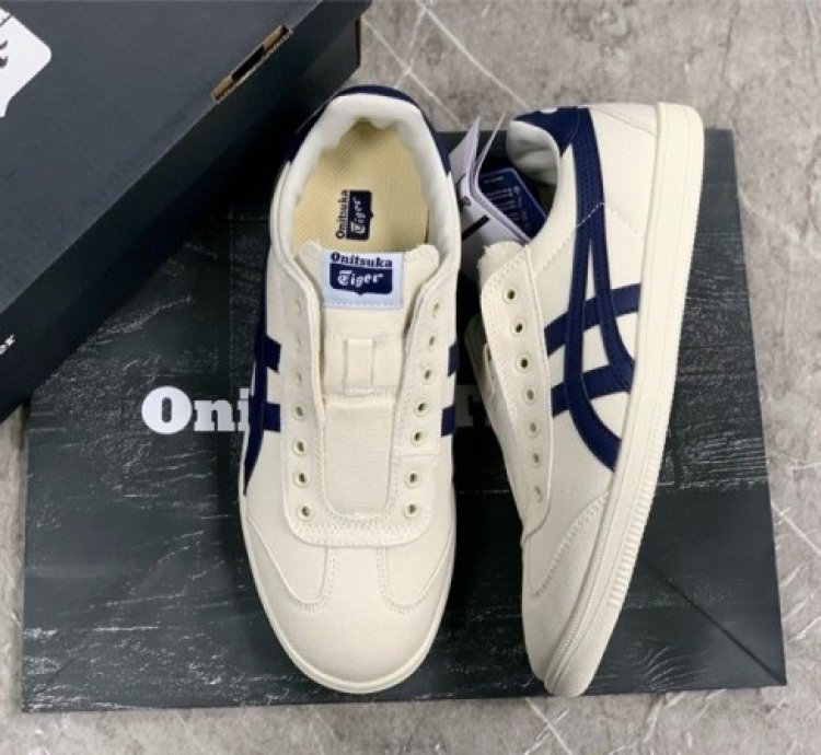 Onitsuka Tiger Tokuten Navy Cream Slipons