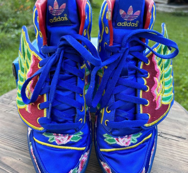 Adidas Jeremy Scott Wings Chinese New Year Sneakers Q21475