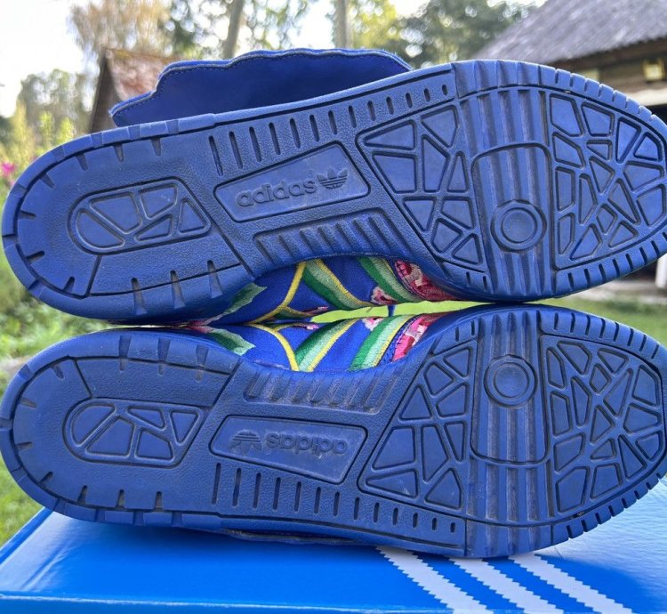 Adidas Jeremy Scott Wings Chinese New Year Sneakers Q21475
