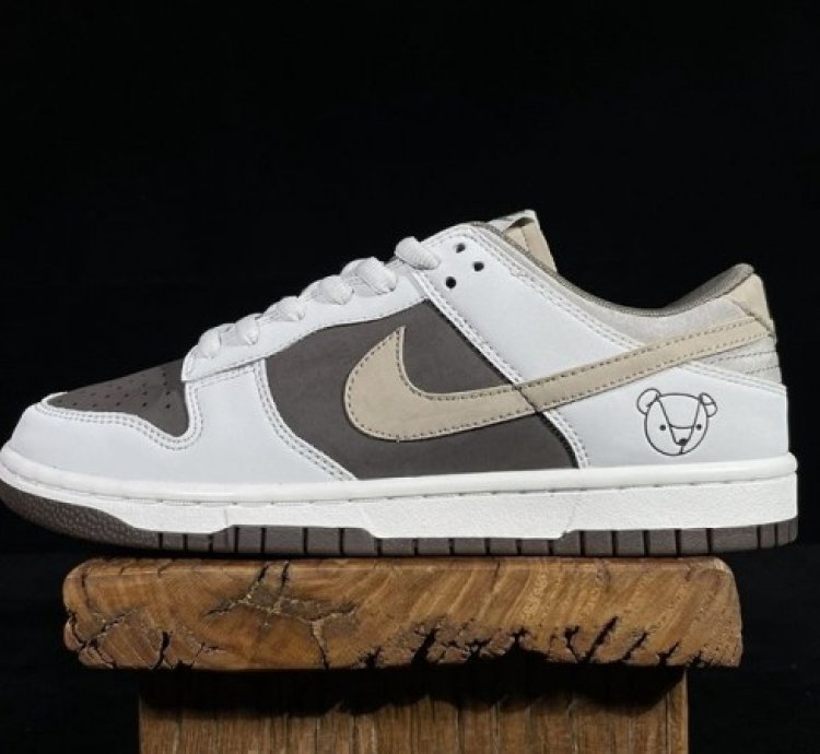 Otomo Katsuhiro X Nike Sb Dunk Low Dark Brown Sneakers