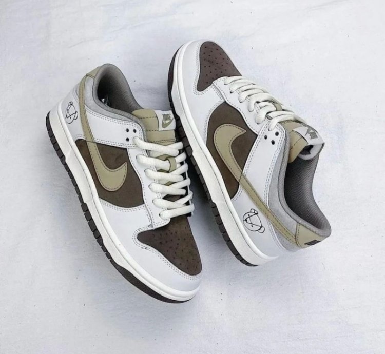 Otomo Katsuhiro X Nike Sb Dunk Low Dark Brown Sneakers