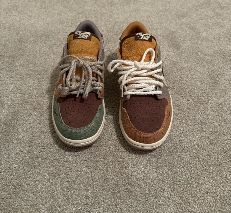 Jordan 1 Low Voodoo