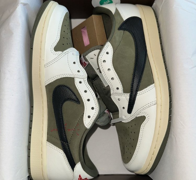 Jordan 1 Retro Low travis Scott Medium Olive