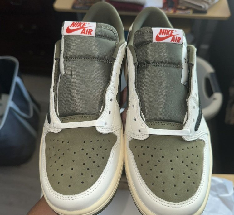 Jordan 1 Retro Low travis Scott Medium Olive