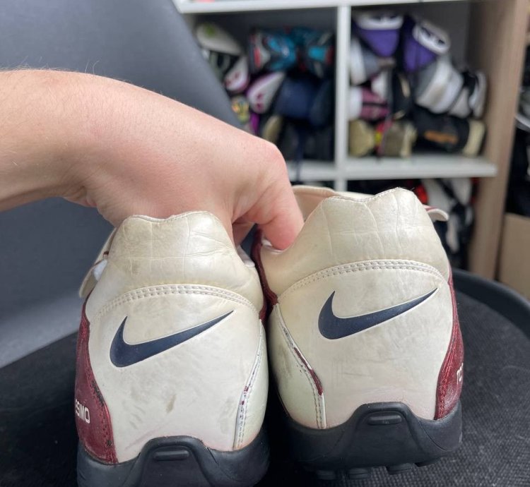 Vintage Nike Totalissimo Soccer Shoes Total