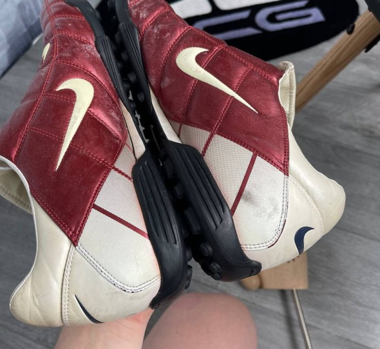 Vintage Nike Totalissimo Soccer Shoes Total