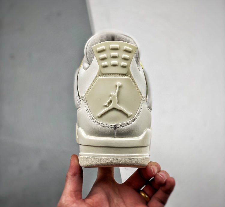 Nike Air Jordan 4 White Gold