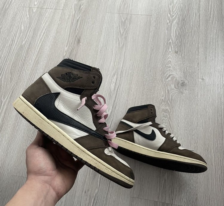 Wait Offers Jordan 1 Travis Scott