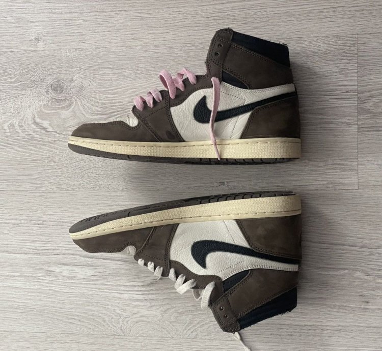 Wait Offers Jordan 1 Travis Scott