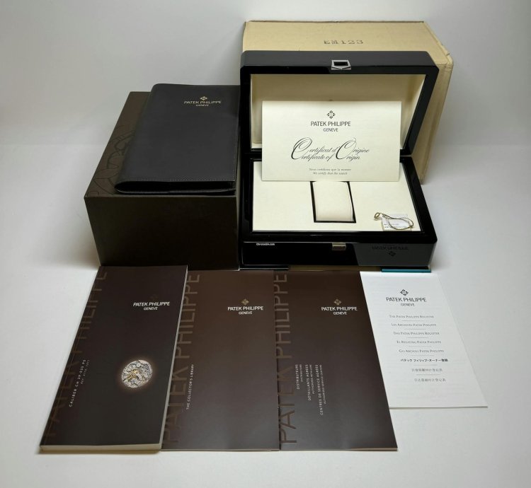 Patek Philippe Chronograph Complications Chronograph 5170j-001