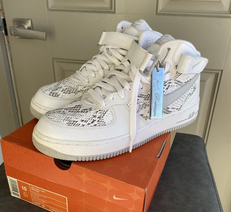 Vintage Nike Air Force 1 Mid Cocoa
