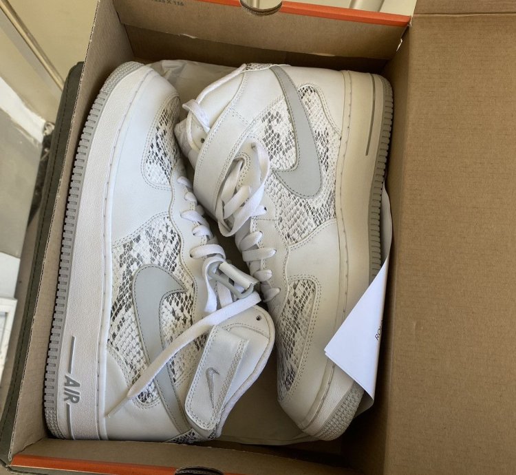 Vintage Nike Air Force 1 Mid Cocoa