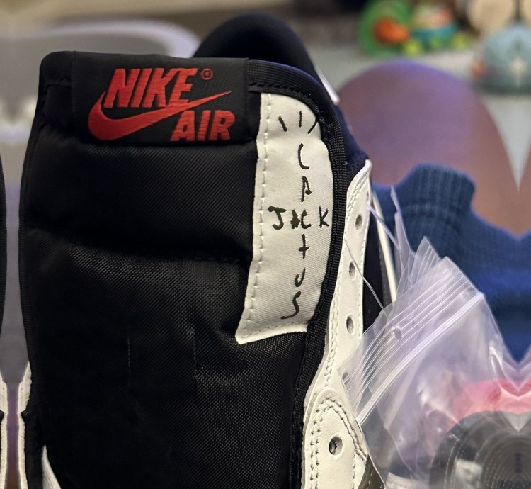 Jordan 1 Retro Low Og Sp Travis Scott Olive women