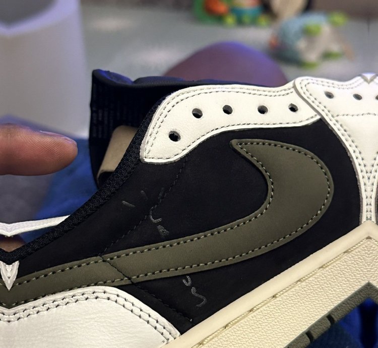 Jordan 1 Retro Low Og Sp Travis Scott Olive women
