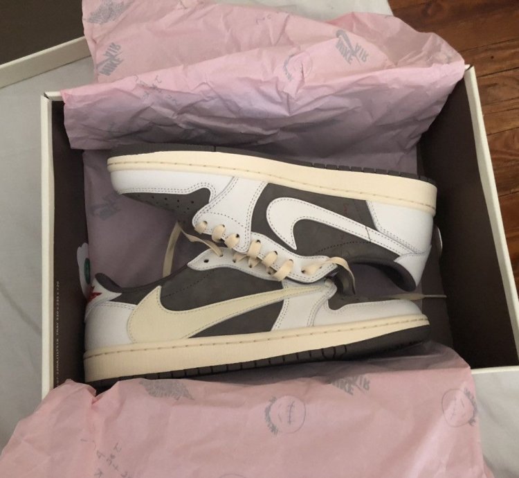 Jordan 1 Retro Low Og Sp Travis Scott Reverse Mocha