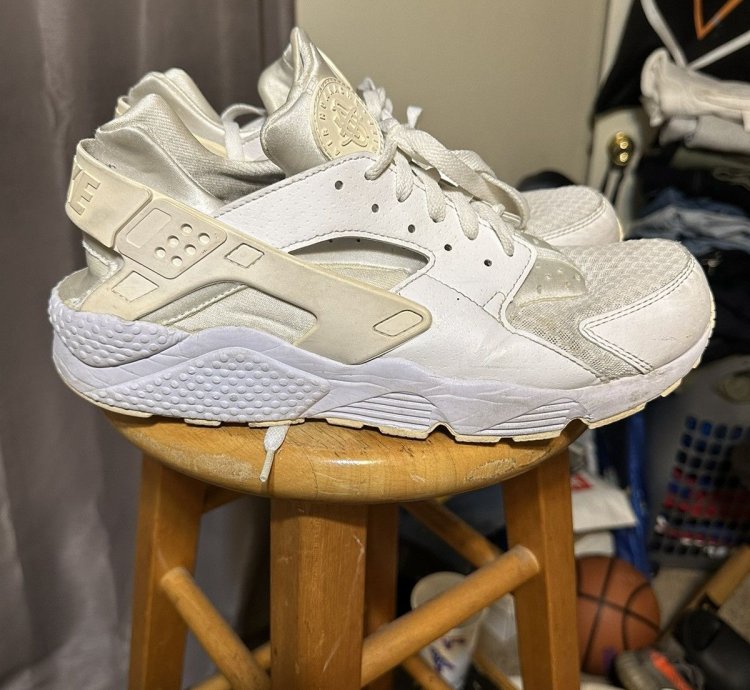Vintage Nike Air Huarache Triple White 2016 Size 13