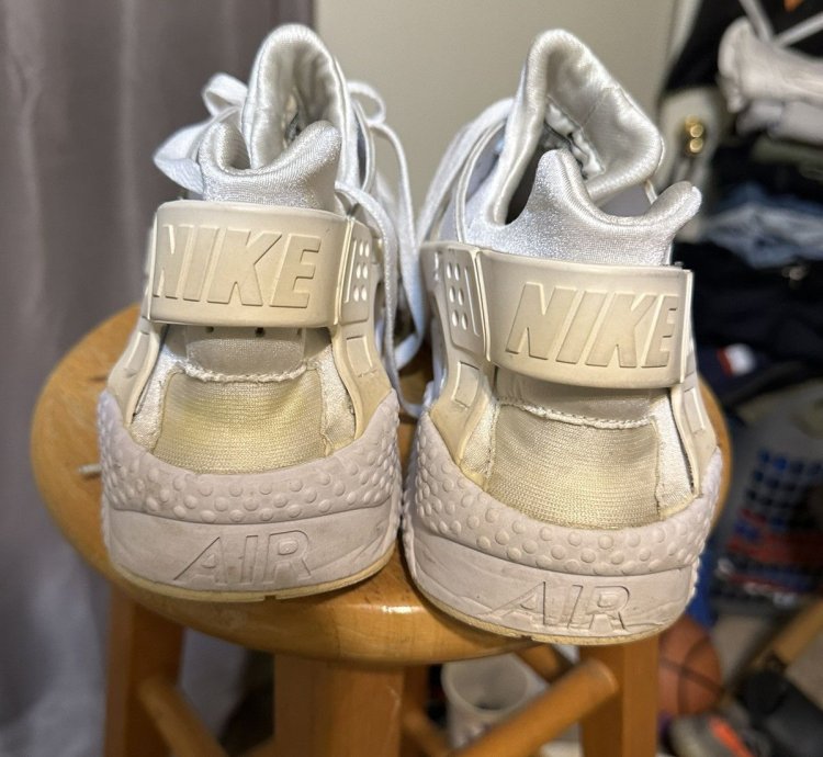 Vintage Nike Air Huarache Triple White 2016 Size 13