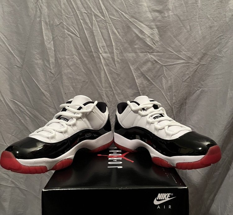 Jordan 11 Low Concord Bred