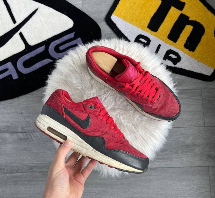 Vintage Nike Air Max 1 Premium Gym Red