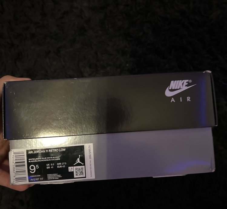Jordan 11 Low Legend Blue
