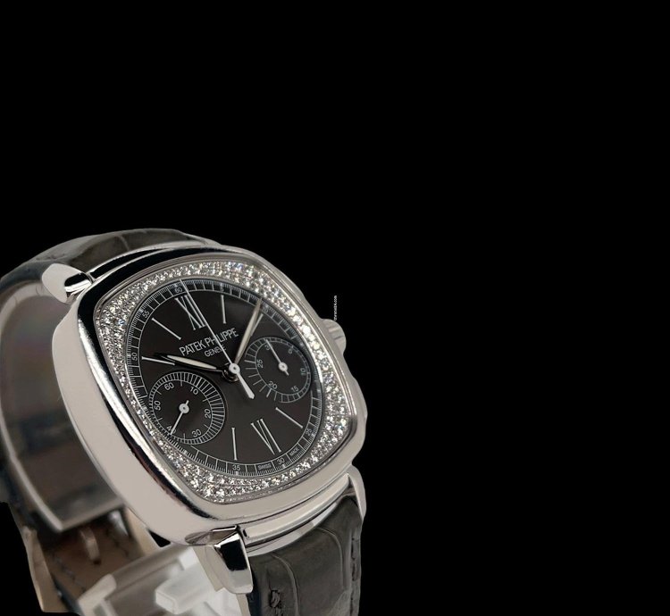 Patek Philippe Chronograph Ladies First Chronograph 18k Papiere Box Ref 7071