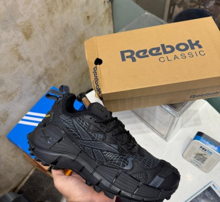 Reebok Zig Kinetica Edge 25 Black Sneakers