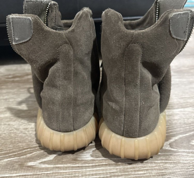 Adidas Yeezy 750 Chocolate