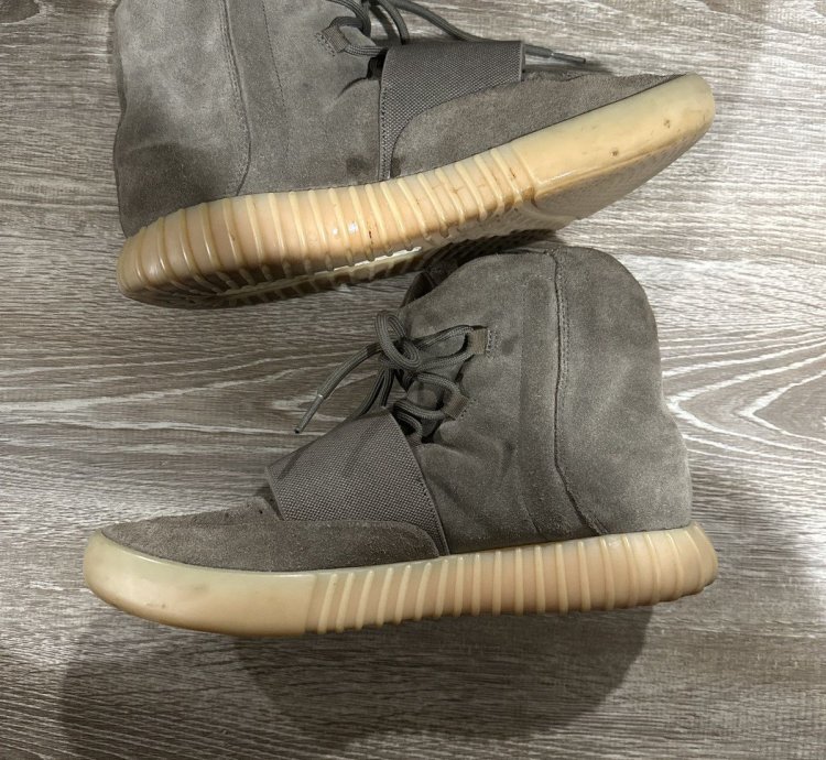 Adidas Yeezy 750 Chocolate