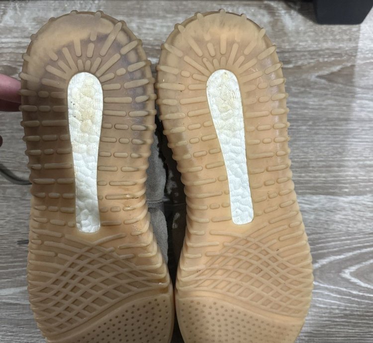 Adidas Yeezy 750 Chocolate